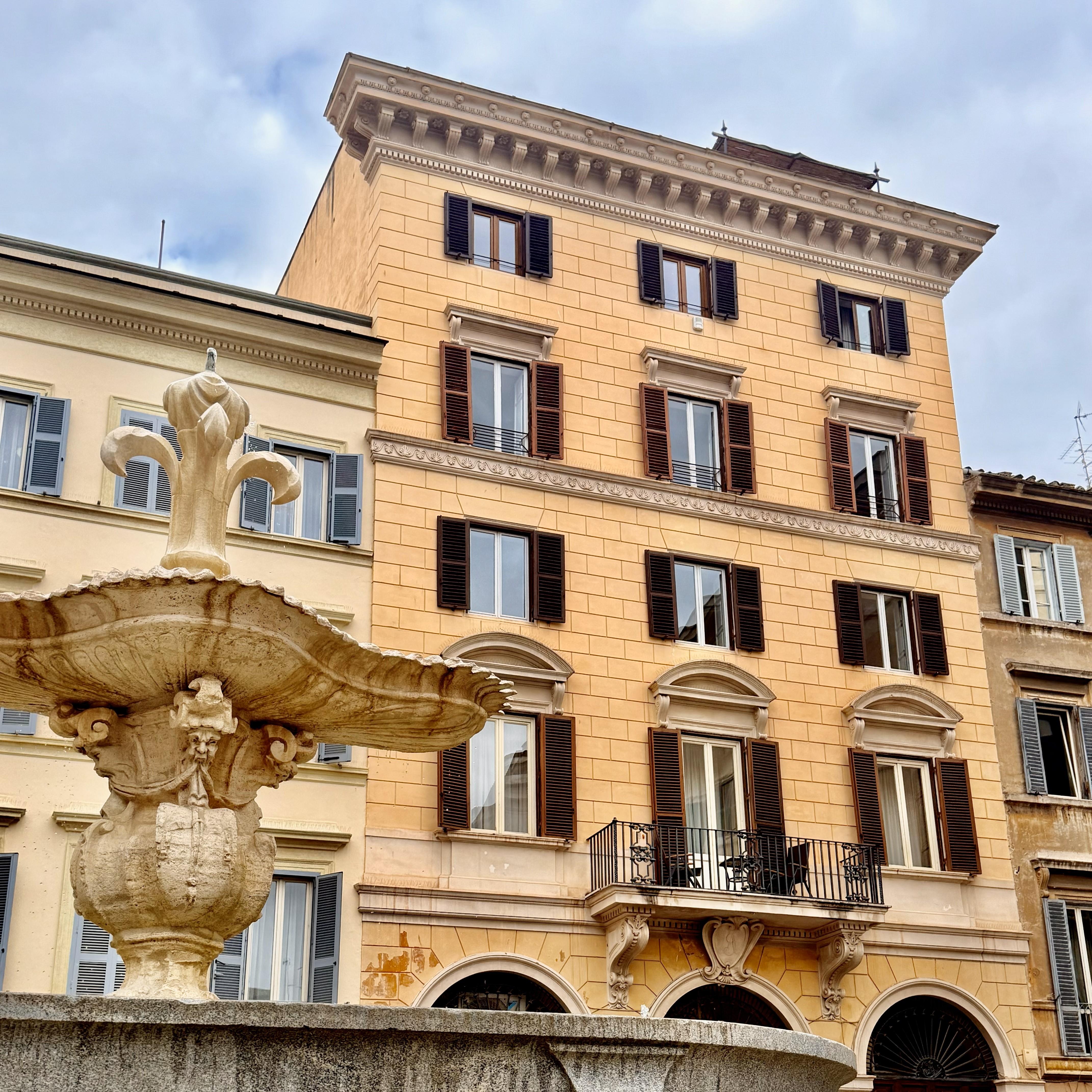 Avvocati penalisti dello Studio Casellato durante consulenza legale